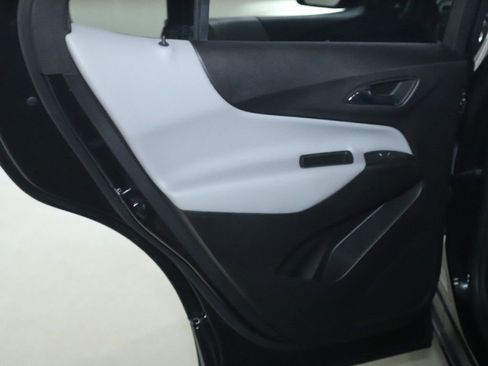 Used 2024 Chevrolet Equinox LS w/ LS Convenience Package image 13