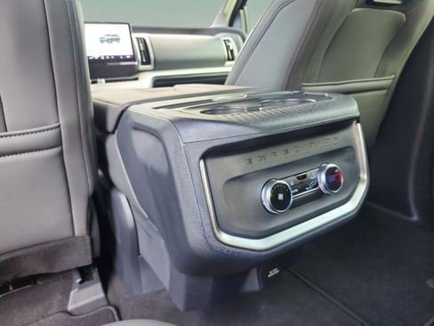 New 2025 Ford Expedition Active AWD/4WD image 18