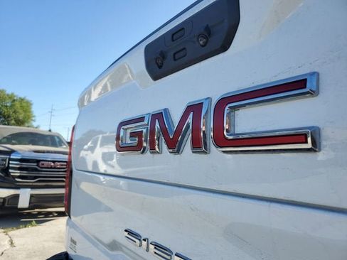 New 2026 GMC Sierra 1500 AT4 w/ AT4 Premium Package AWD/4WD image 7