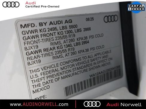 Certified 2025 Audi Q5 2.0T Premium Plus w/ Premium Plus image 3