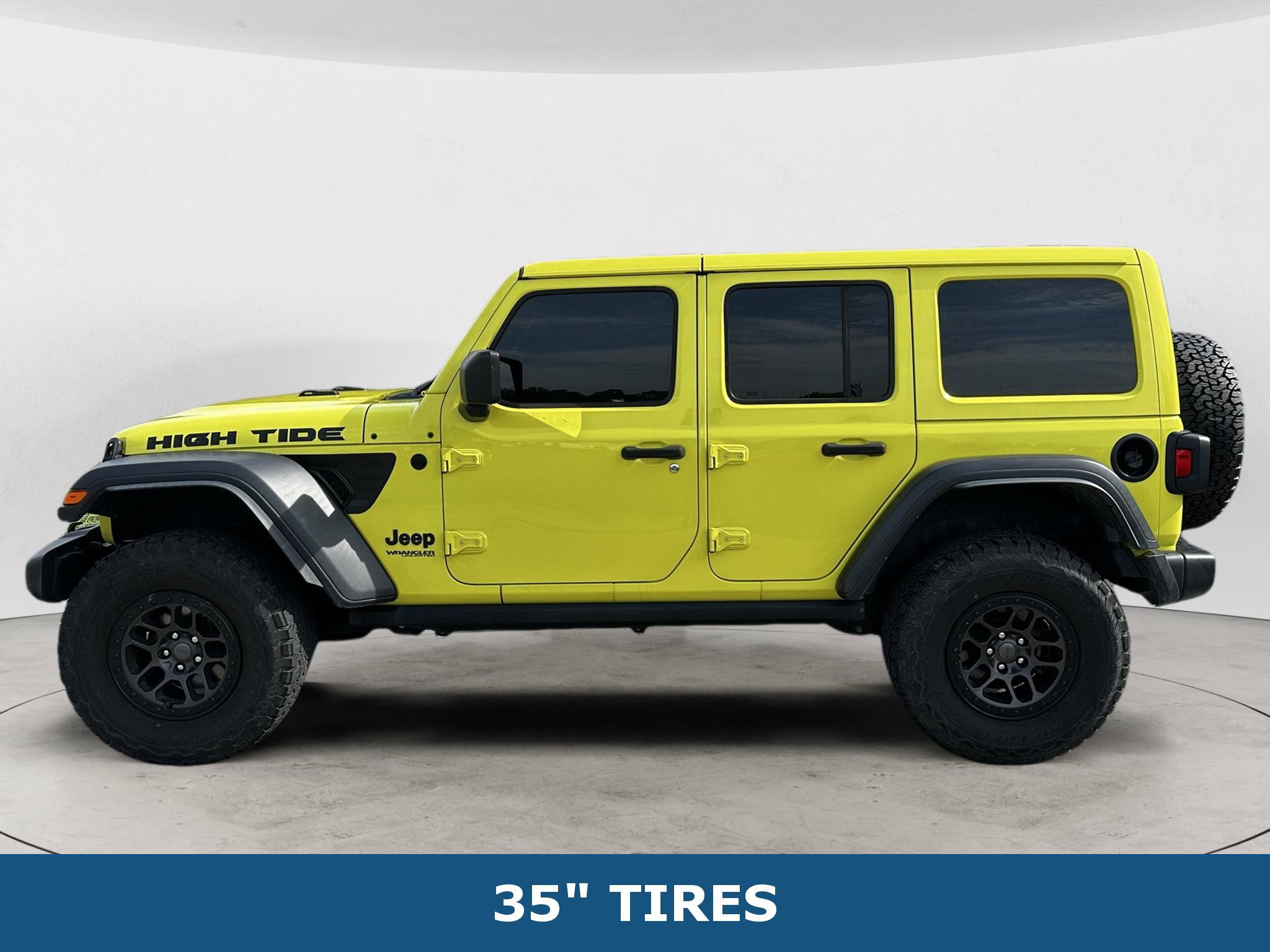 Used 2022 Jeep Wrangler Unlimited Sport w/ Xtreme Recon 35" Tire Package AWD/4WD image 5