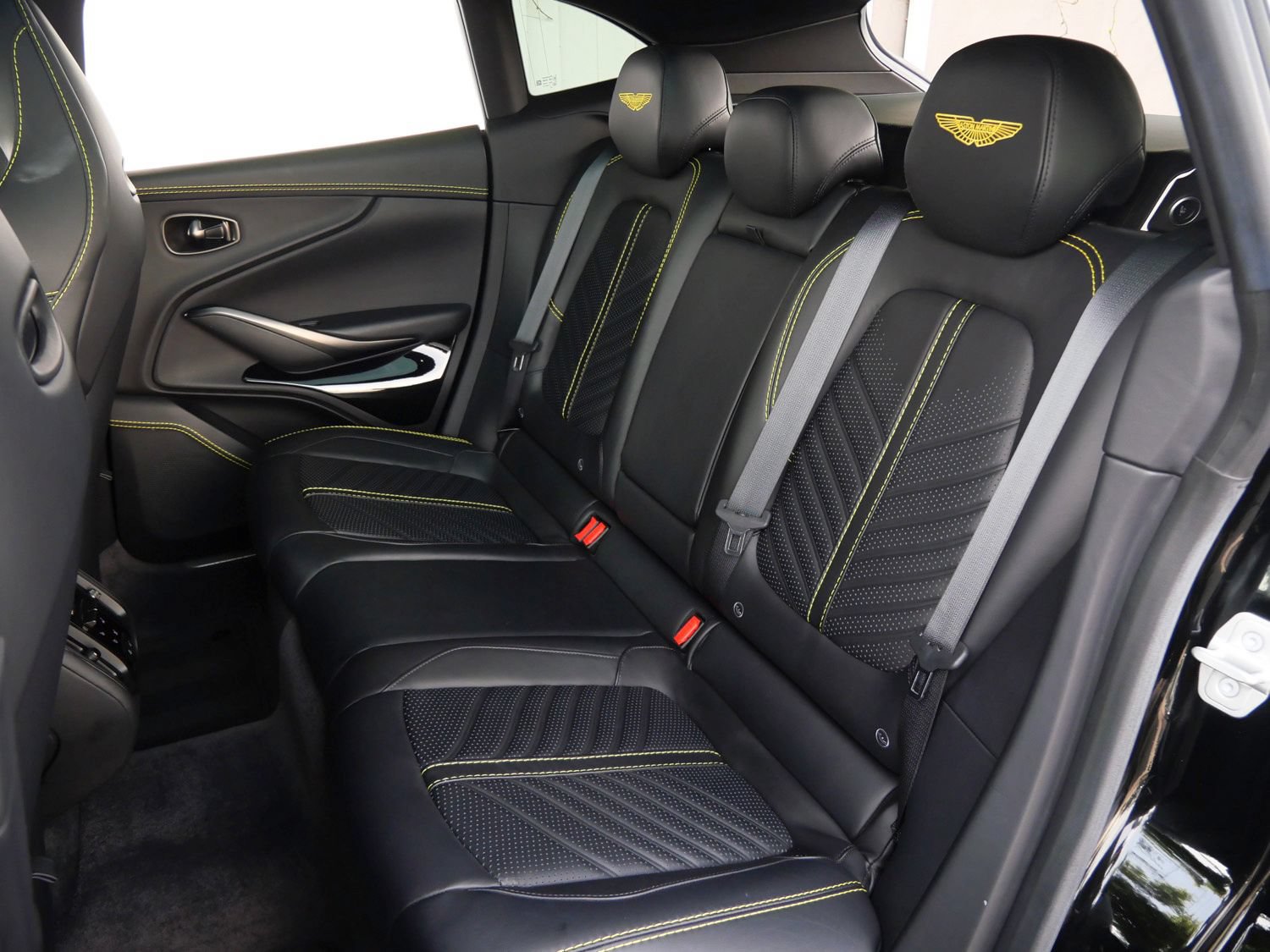 Used 2023 Aston Martin DBX 707 AWD/4WD image 18