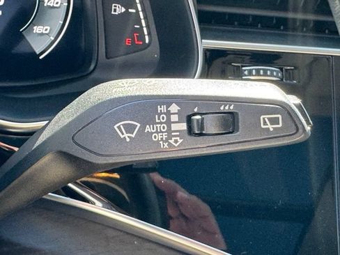 Used 2021 Audi Q8 Prestige w/ Prestige Package AWD/4WD image 20