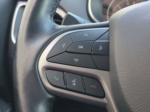 Used 2021 Jeep Cherokee Latitude Lux AWD/4WD image 19