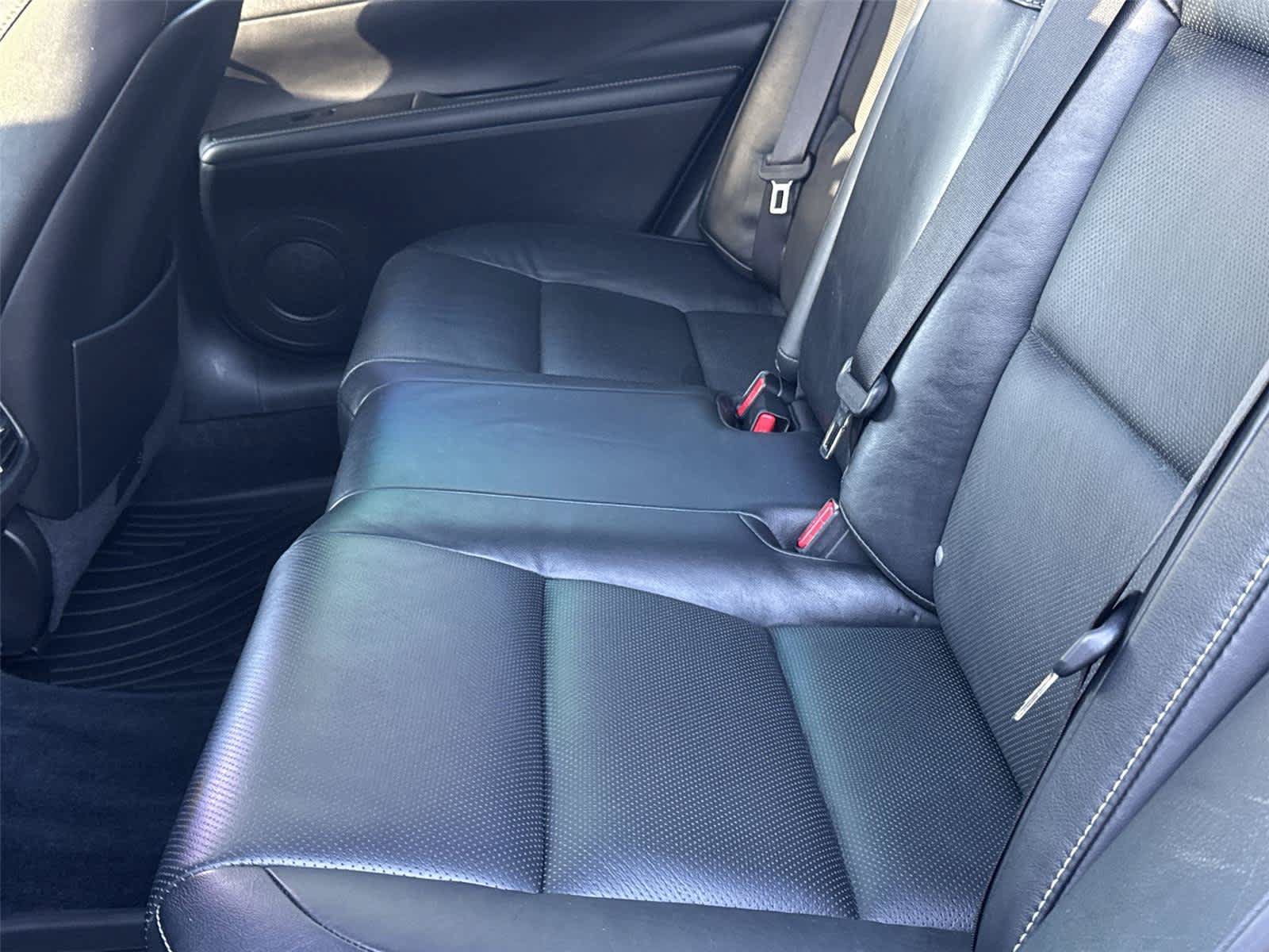 Used 2014 Lexus ES 350 w/ Luxury Package FWD image 15
