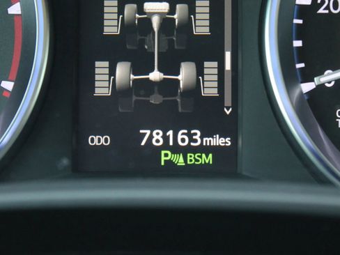 Used 2018 Toyota Highlander Limited AWD/4WD image 14
