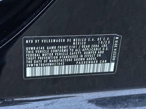 Used 2024 Volkswagen Jetta SE w/ Panoramic Sunroof Package image 10