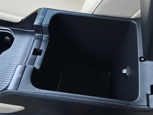 Used 2024 Jeep Grand Cherokee Limited image 29