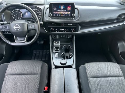 Used 2025 Nissan Rogue SV AWD/4WD image 14
