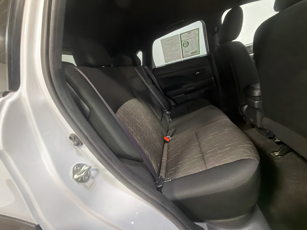 Used 2024 Mitsubishi Outlander Sport AWD image 14