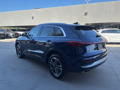 Certified 2025 Audi Q5 Premium w/ Convenience Package AWD/4WD image 8