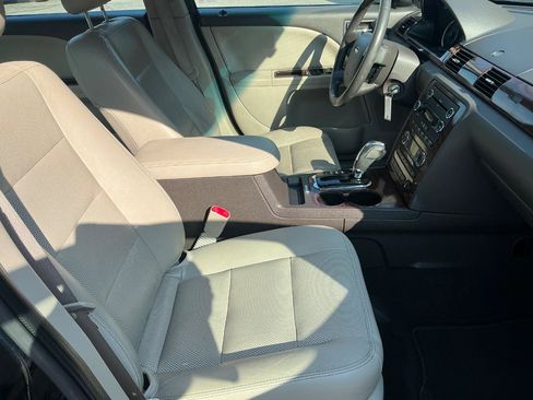 Used 2009 Ford Taurus SEL FWD image 11