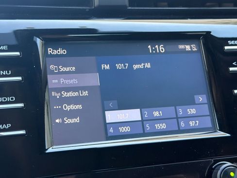 Used 2019 Toyota Camry SE w/ Convenience Package image 25