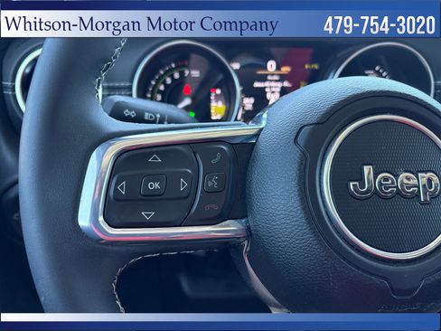 Used 2023 Jeep Wrangler Unlimited Sahara AWD/4WD image 20