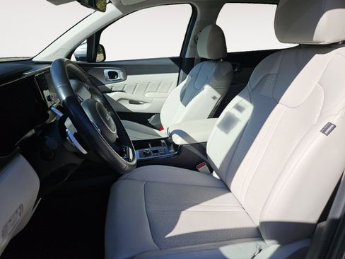 Used 2024 Kia Sorento SX Prestige image 9
