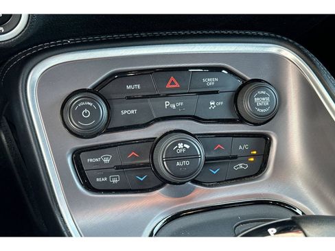 Used 2022 Dodge Challenger GT RWD image 19