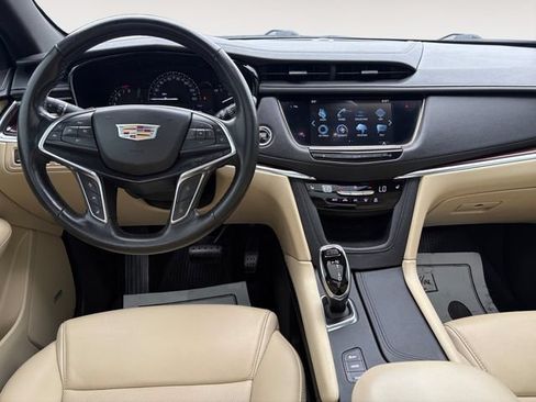 Used 2019 Cadillac XT5 Luxury AWD/4WD image 10