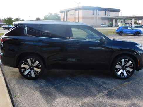 New 2025 Mitsubishi Outlander AWD image 6