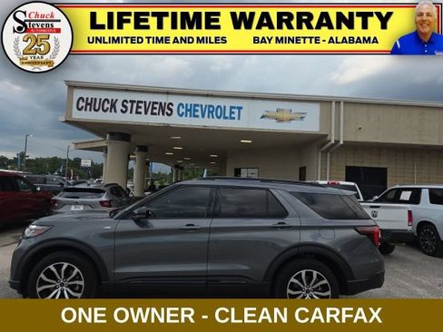 Used 2025 Ford Explorer ST-Line AWD/4WD image 1