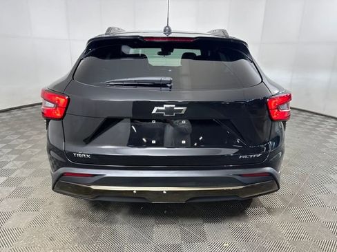 Used 2025 Chevrolet Trax ACTIV image 4