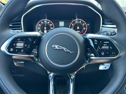 New 2026 Jaguar F-PACE R-Dynamic S image 23