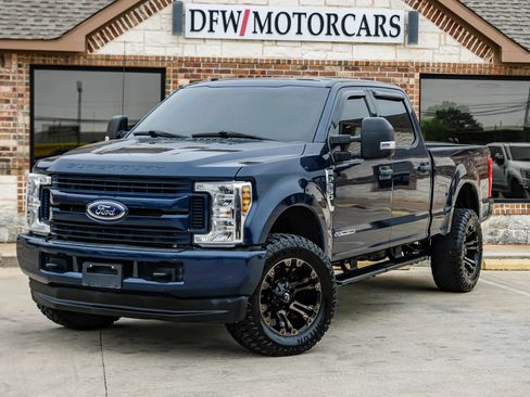 Used 2019 Ford F250 XLT AWD/4WD image 2