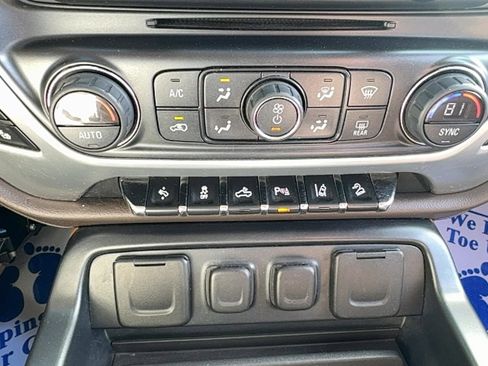 Used 2015 GMC Sierra 1500 SLT w/ SLT Crew Cab Value Package image 29