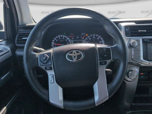 Used 2018 Toyota 4Runner SR5 Premium AWD/4WD image 18