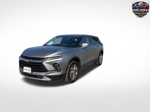 Used 2025 Chevrolet Blazer LT AWD/4WD image 1