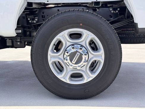 New 2025 Ford F350 XLT image 14