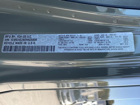 New 2025 Jeep Wrangler Unlimited Rubicon 392 image 12