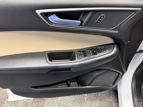 Used 2023 Ford Edge SEL w/ Convenience Package image 14