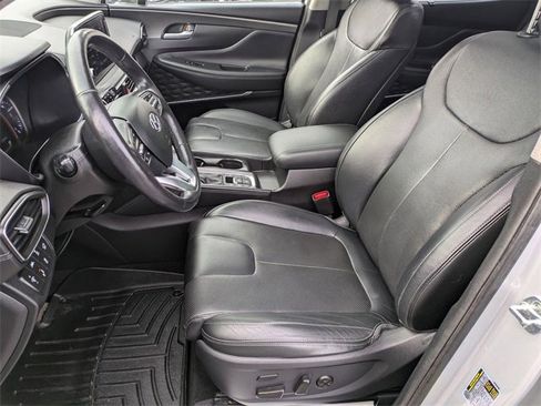 Used 2019 Hyundai Santa Fe Ultimate image 11