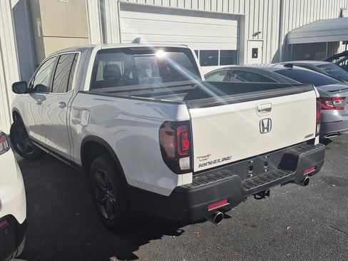 Used 2023 Honda Ridgeline RTL image 2