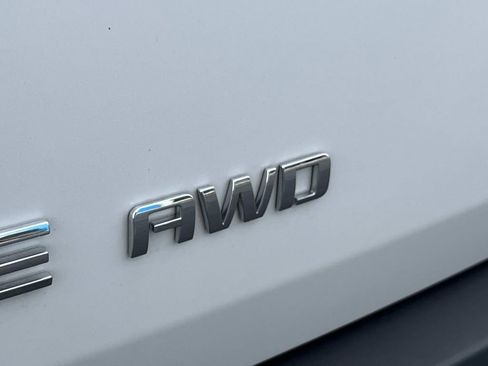 Certified 2023 Chevrolet Traverse LT w/ LT Premium Package image 10