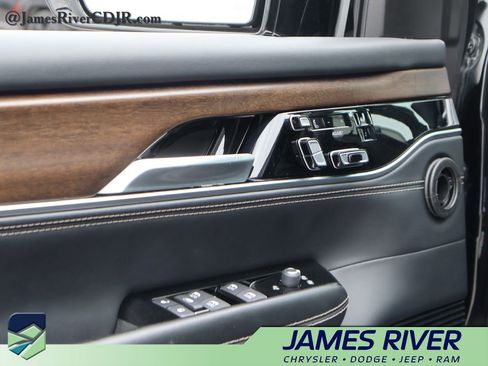 Used 2024 Jeep Grand Wagoneer L 4WD image 24