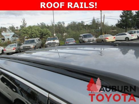 Used 2018 Jeep Compass Latitude image 9