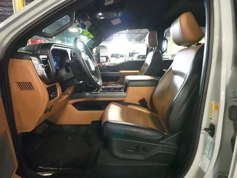 Used 2025 Ford F250 Lariat w/ Lariat Ultimate Package AWD/4WD image 24