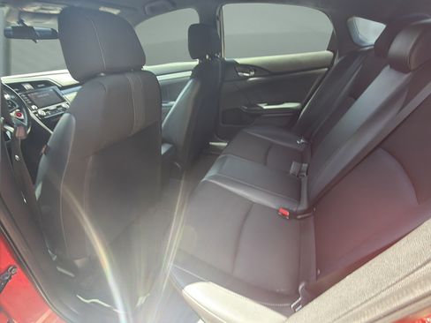 Used 2021 Honda Civic Sport image 11