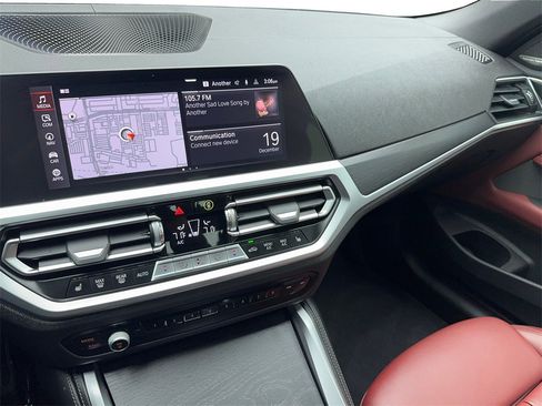 Used 2023 BMW 430i Convertible w/ M Sport Package image 32