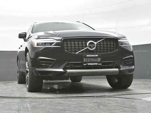 Used 2021 Volvo XC60 T8 R-Design w/ Advanced Package image 25
