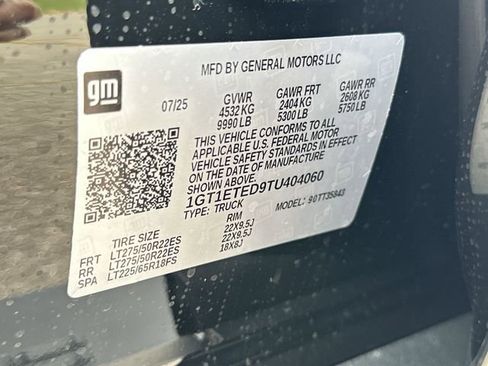 New 2026 GMC Sierra EV Elevation w/ LPO, Elevation Dark Package AWD/4WD image 34