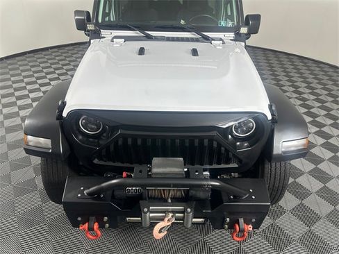 Used 2020 Jeep Wrangler Unlimited Sport image 12