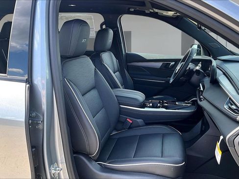 New 2026 Buick Enclave Sport Touring image 10