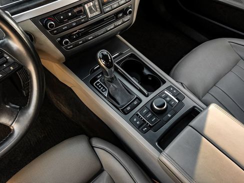 Used 2015 Hyundai Genesis 5.0 w/ Option Group 05 RWD image 21