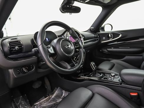 Used 2023 MINI Cooper Clubman S w/ Premium Package image 10