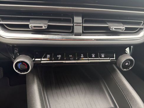 New 2026 Chevrolet Equinox EV LT image 13