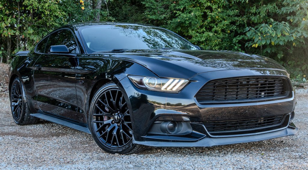 Used 2016 Ford Mustang GT Premium w/ GT Performance Package RWD image 7