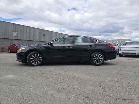 Used 2016 Nissan Altima 2.5 SV w/ Convenience Package FWD image 10