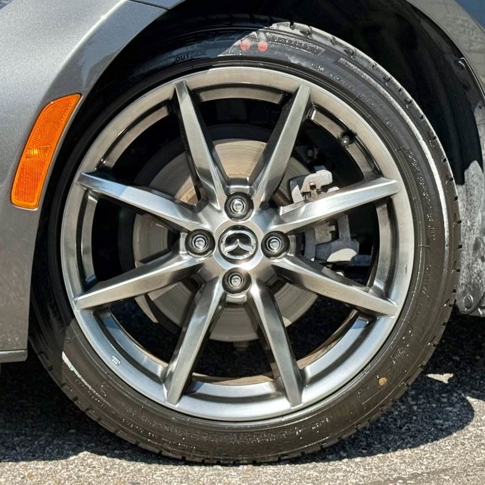 Used 2017 MAZDA MX-5 Miata RF Grand Touring RWD image 20